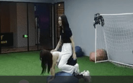 LUNA181_GAME OF PIGGYBACK RIDE AND PONYPLAY IN FOOTBALL Sports hall